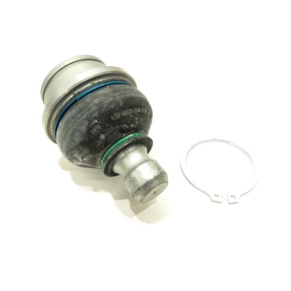 PALLONIVEL_ALEMPAAN_ETUTUKIVARTEEN_JA_YLATAKATUKIVARTEEN_NISSAN_PATHFINDER_R51