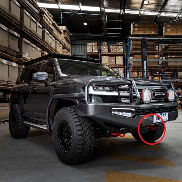 VETOPISTE__VASEN__ARB_TOYOTA_LAND_CRUISER_300_2825010