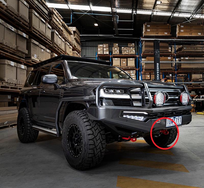 VETOPISTE__VASEN__ARB_TOYOTA_LAND_CRUISER_300_2825010