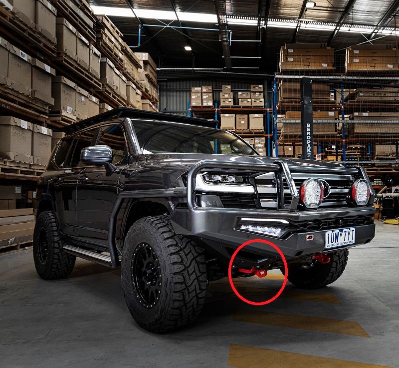 VETOPISTE__OIKEA__ARB_TOYOTA_LAND_CRUISER_300_2825020