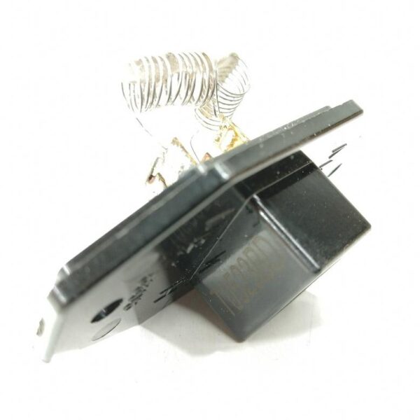 LAMMITYSLAITTEEN_VASTUS_24_V