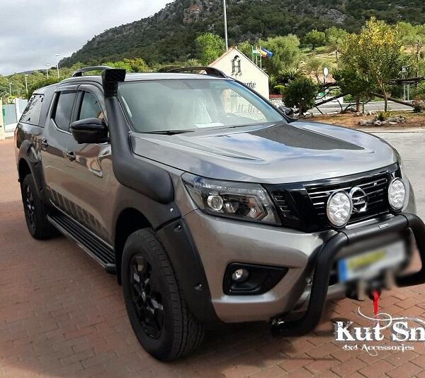 LOKASUOJANLEVIKKEET_NISSAN_NP300__D23__KS_D23_SCS