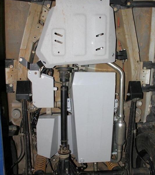 POLTTOAINETANKKI_80_L_SUZUKI_JIMNY_JB64___74_BENSA_2018__