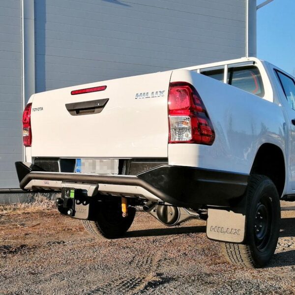 TAKAPUSKURI_ARB_SUMMIT_HILUX_2015_ETEENPAIN_3614120